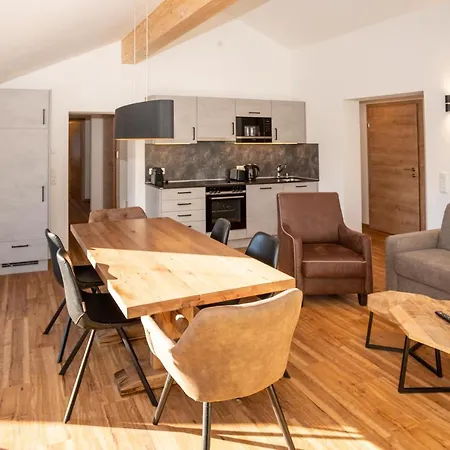 Appartementhaus Aurum - Summercard Included ツェル アム ゼー