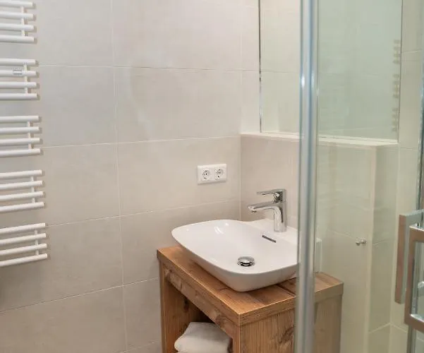 Appartementhaus Aurum - Summercard Included Lägenhet