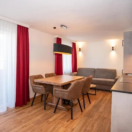 Appartementhaus Aurum - Summercard Included Апартаменты Целль-ам-Зе